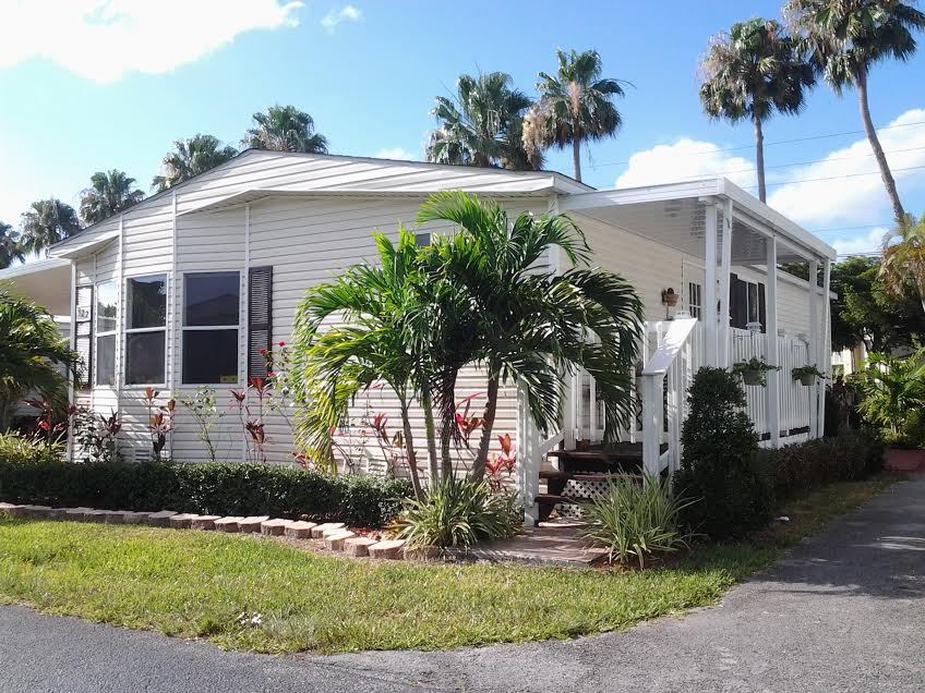 Gallery West Bay Oaks